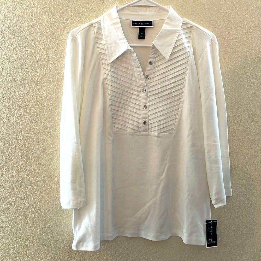 WHITE PLEATED FRONT TOP BY KAREN SCOTT